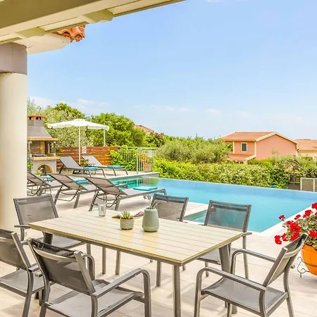 Angela Lourdas Willa Trapezaki (Kefalonia)